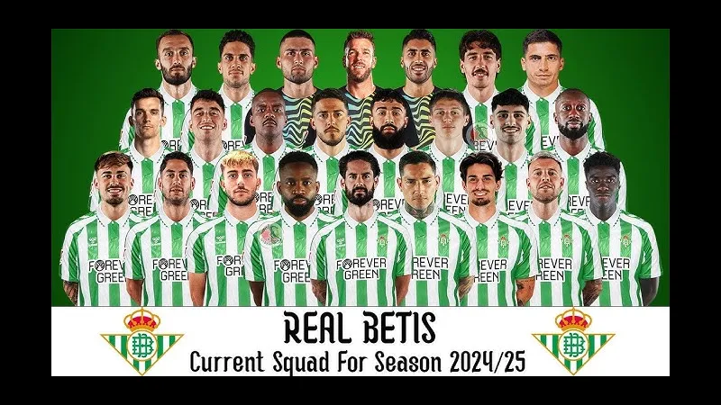 Cầu thủ Real Betis đang tấn công mạnh mẽ trước hàng phòng ngự của Feyenoord